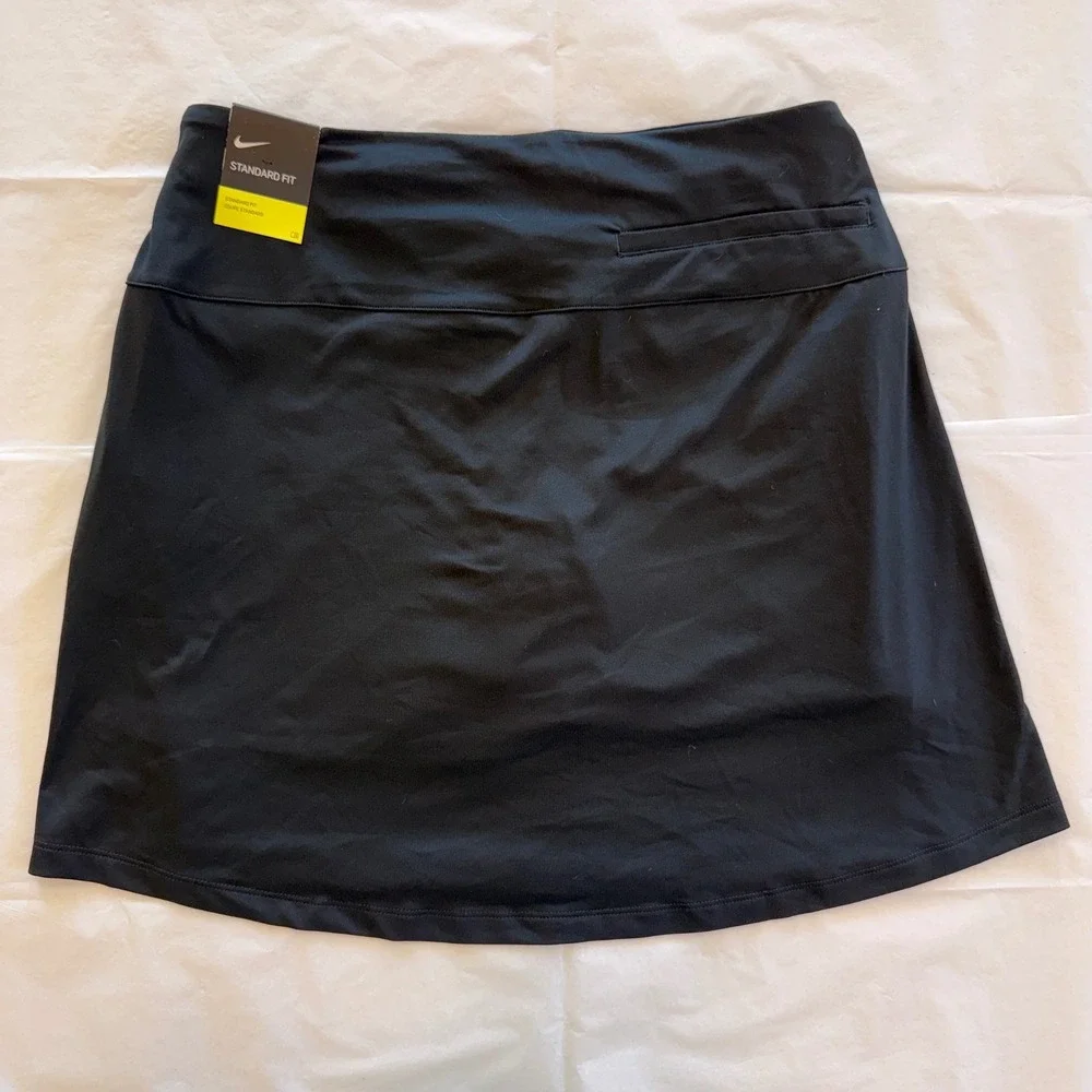Nike Golf Skort Womens Medium Black NWT Dri-Fit Active Skirt CU9657-010